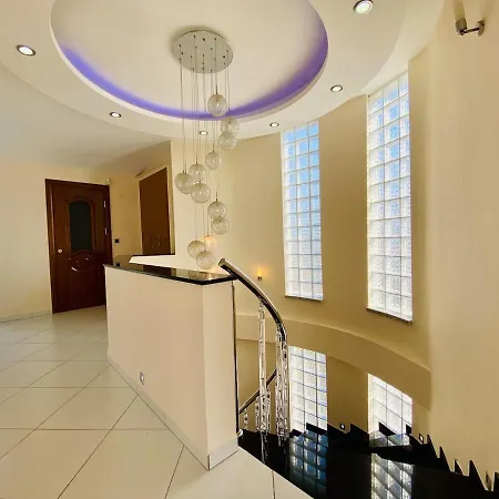 Ferienhaus Luxury Roma With Private Pool