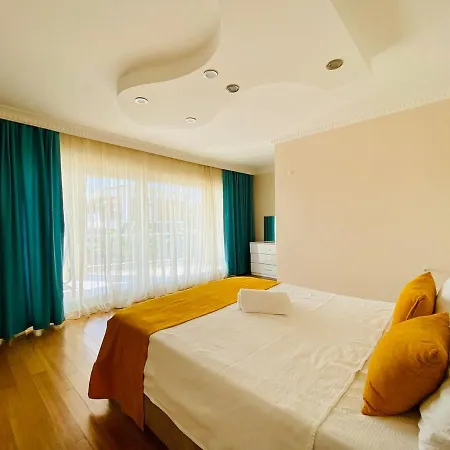 Ferienhaus Luxury Roma With Private Pool *