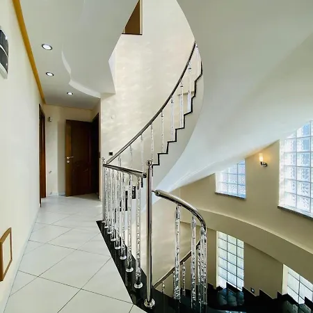 Luxury Roma With Private Pool Holiday home *